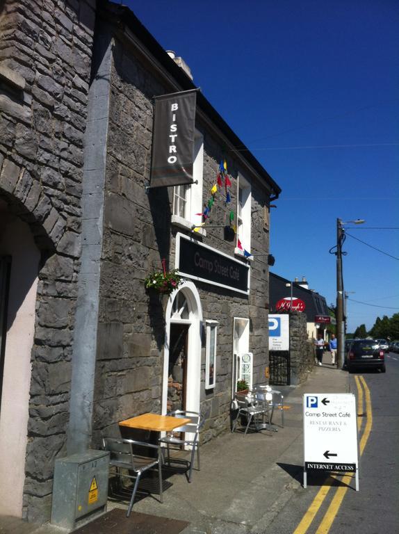 Room 3 Camp Street B&B Oughterard Exteriör bild